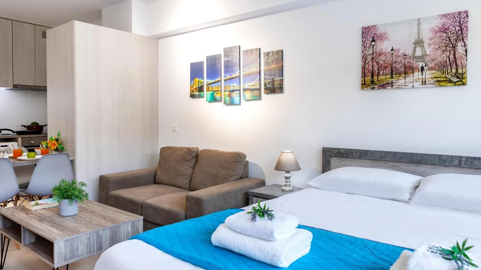 C-Premium Apts 100M From Beach And City Centre Larnaca 0*,  Chypre