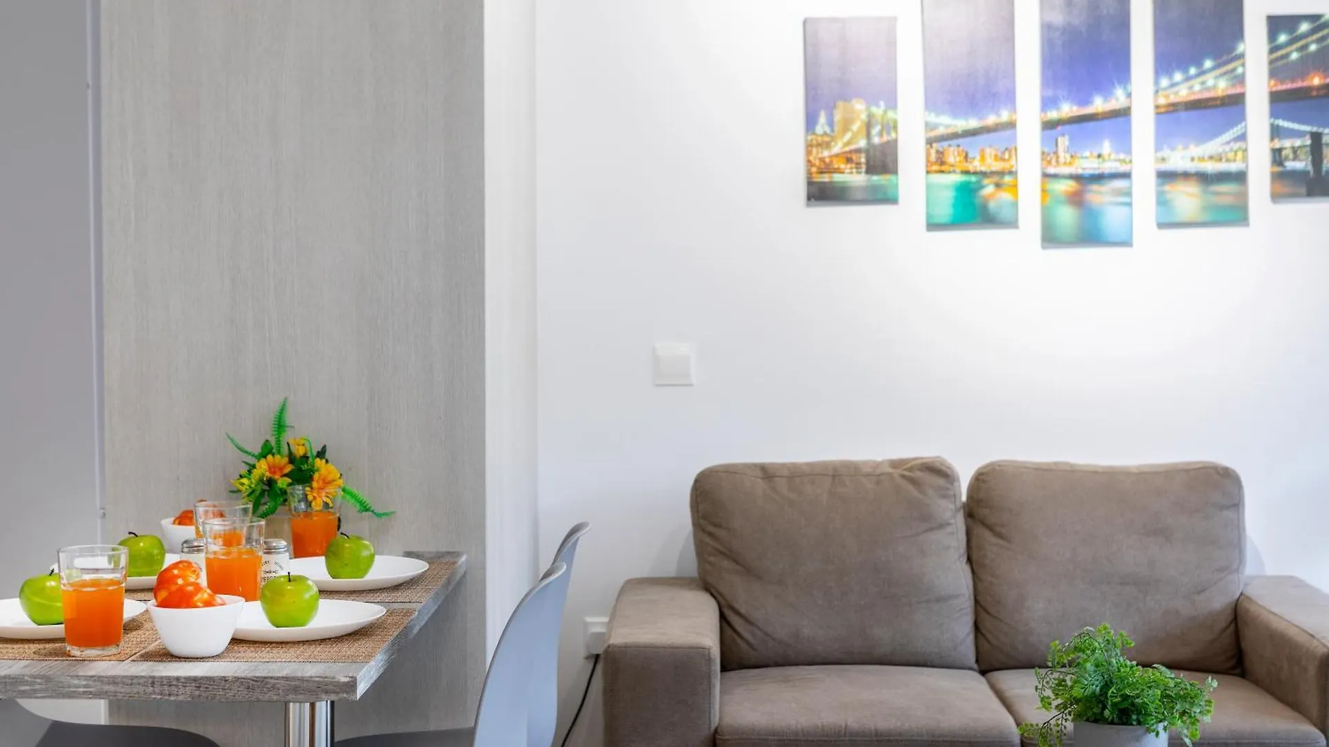 C-Premium Apts 100M From Beach And City Centre Larnaca