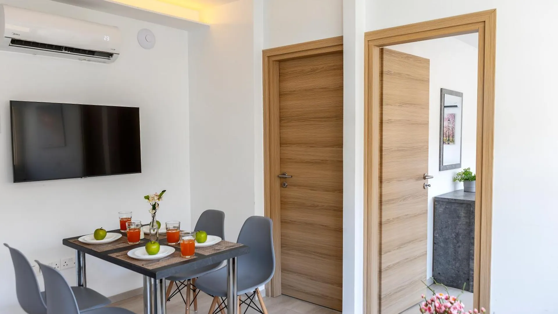 Appartement C-Premium Apts 100M From Beach And City Centre Larnaca